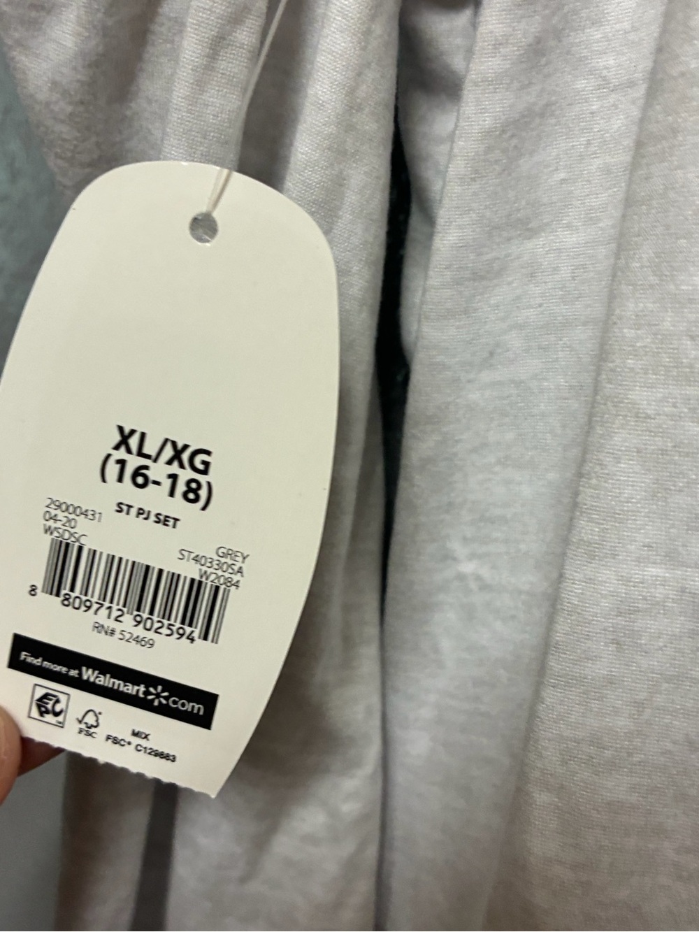 Secret Treasures White Long Sleeve Tee with Maroon Graphic - Picture 7 of 10